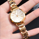 Set Reloj y Pulsera Dorado para Dama