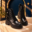 Botines Negros con Cordones